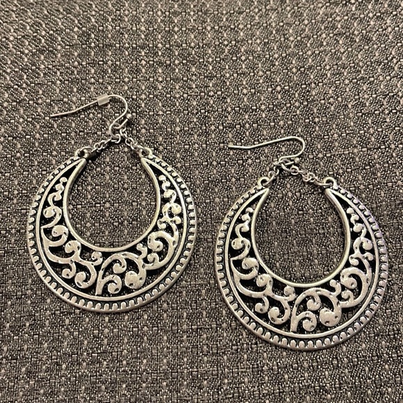 Silver Earrings - Picture 1 of 6